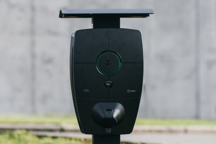 Zaptec pro wallbox ladestation charging station min