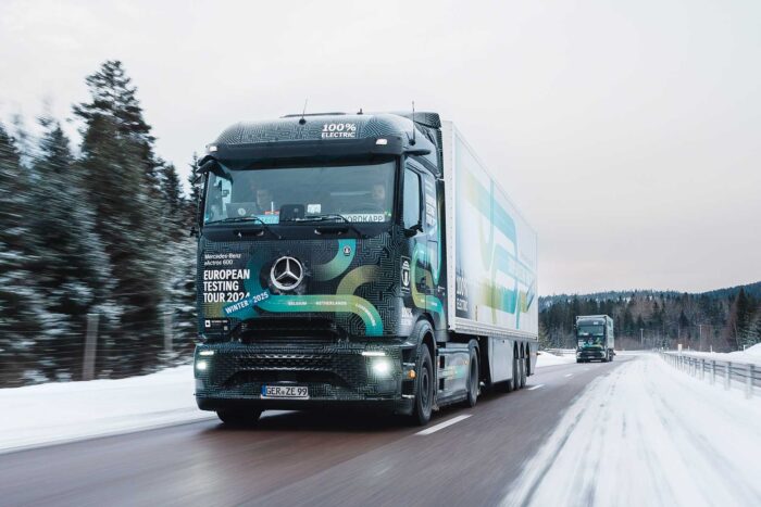 Daimler truck mercedes benz eactros winter testing e lkw electric truck min