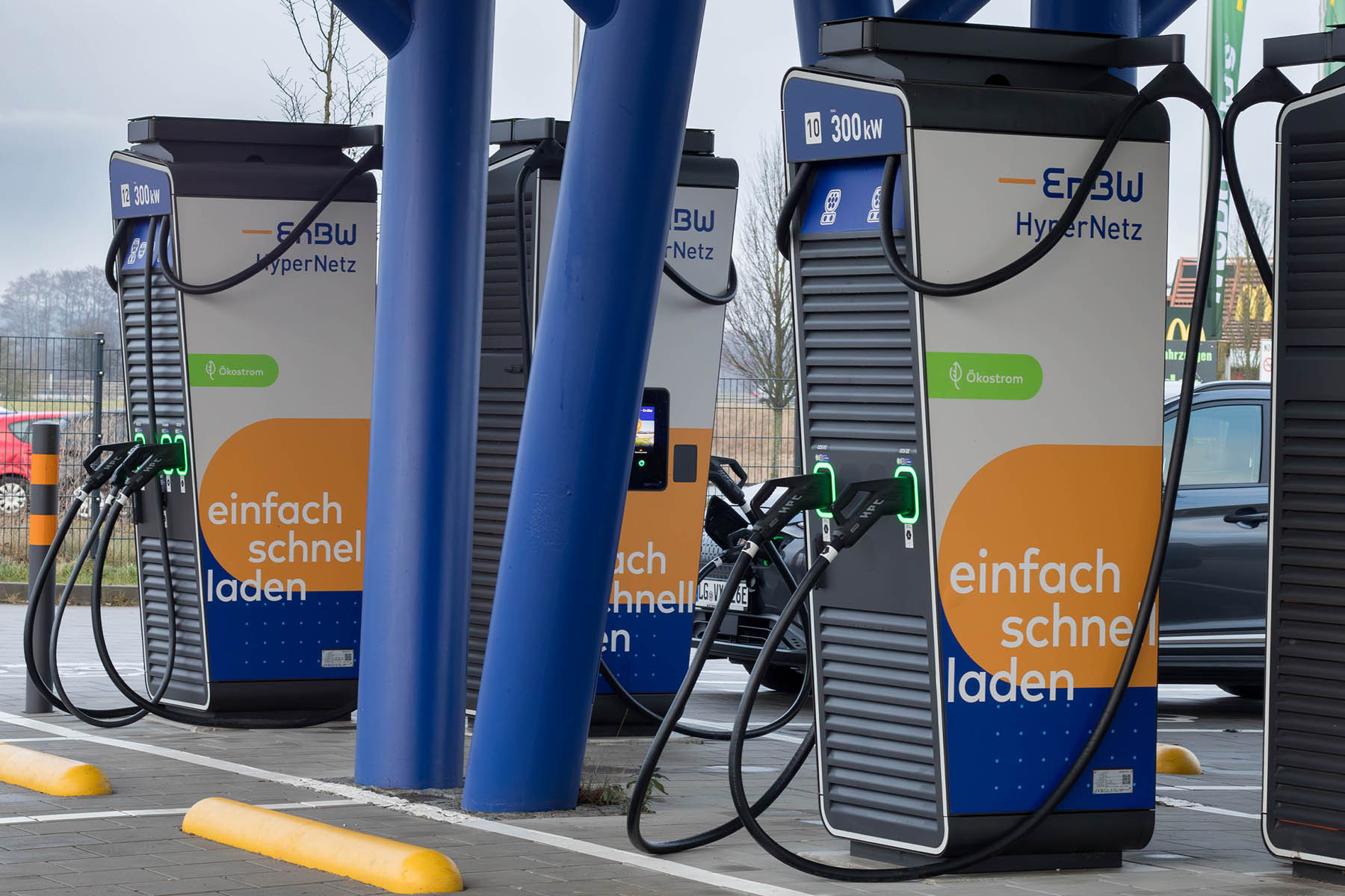 Neuer EnBW-Schnellladepark in Bayern in Betrieb