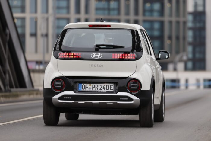 Hyundai inster min