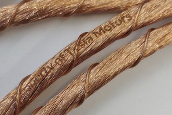 Tesla gravierte supercharger ladekabel