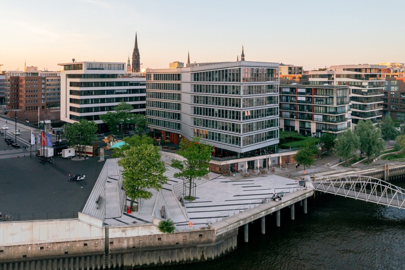 Dsr hotels holding