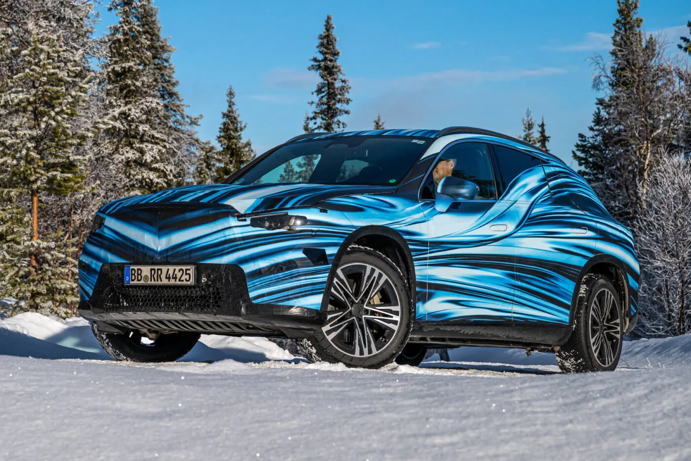 mercedes benz glc eq protptyp winter fahrbericht geiger 2025 09