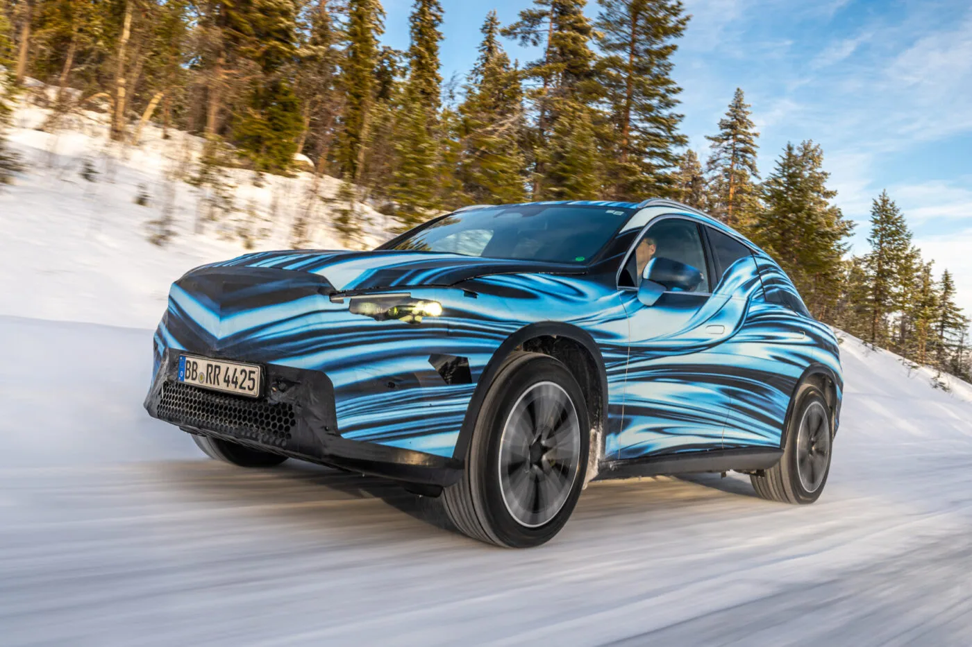 mercedes benz glc eq protptyp winter fahrbericht geiger 2025 10