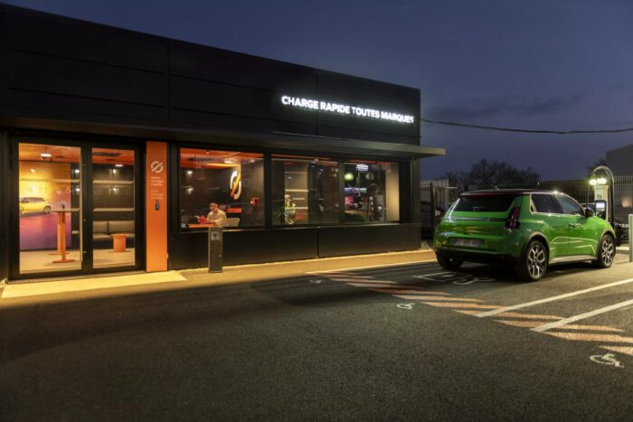 Mobilize hpc frankreich ladestationen renault