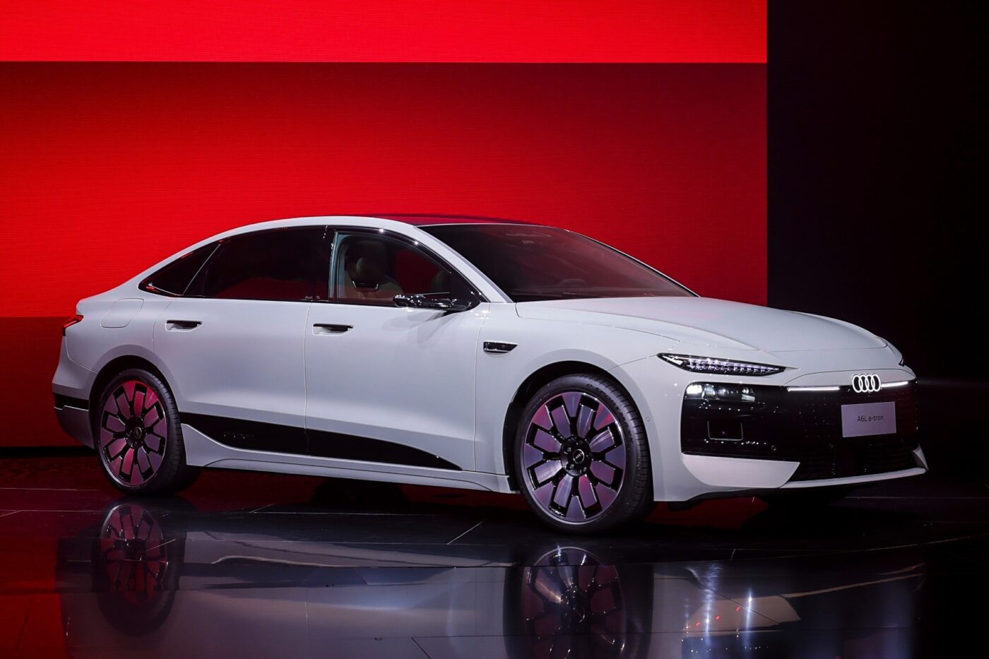Audi a6l e tron min