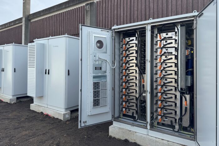 Batteriespeicher flughafen stuttgart voltfang