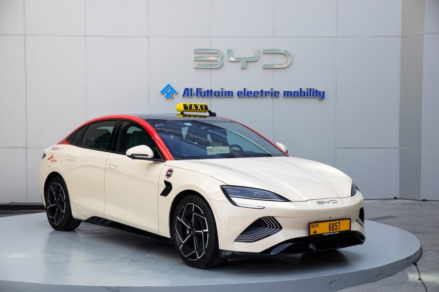 Byd seal dubai taxi company