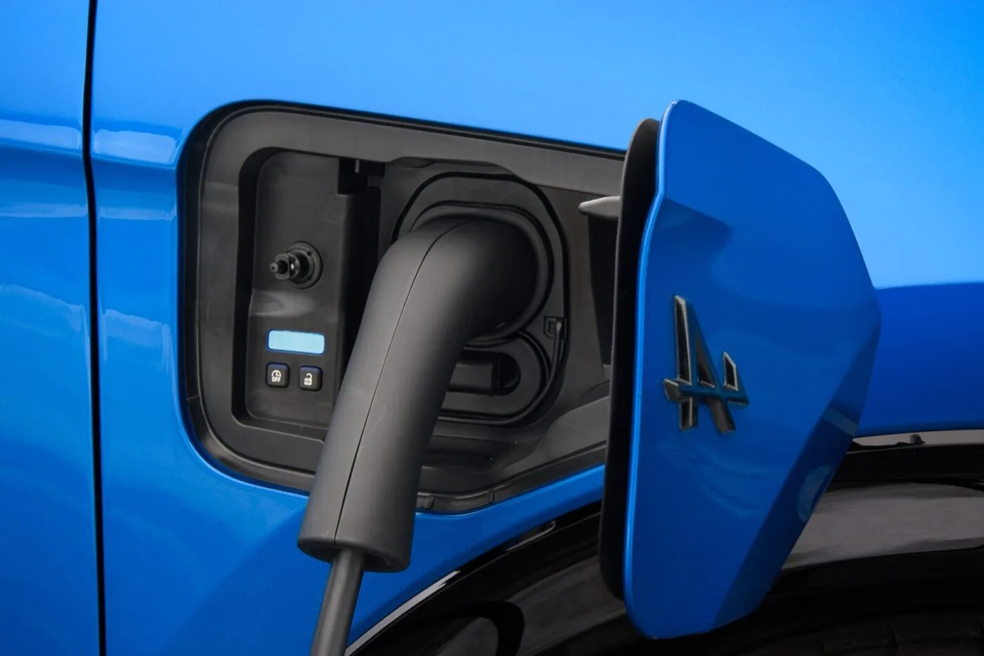 alpine a390 gts ladestation charging station typ 2 type 2 2025 01 min alpine a390 gts ladestation charging station typ 2 type 2 2025 01 min
