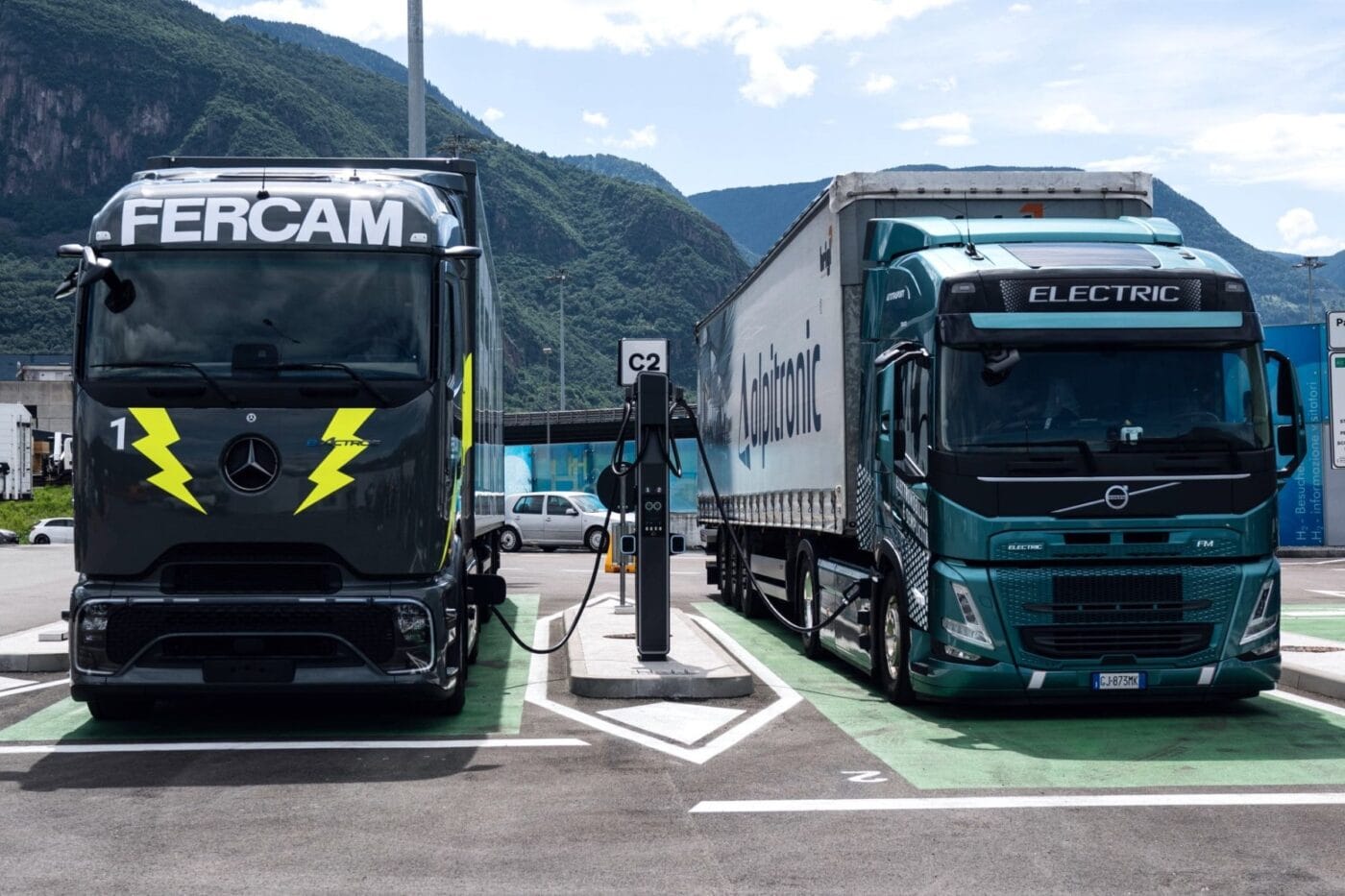 alpitronic hyc1000 autostrada del brennero brennerautobahn italien italy bozen ladestation charging station e lkw electric trucks 2025 02 min alpitronic hyc1000 autostrada del brennero brennerautobahn italien italy bozen ladestation charging station e lkw electric trucks 2025 02 min