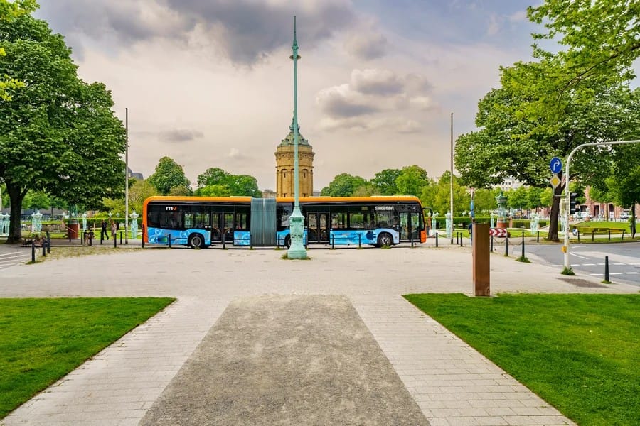 RNV schickt eCitaro G mit BZ-Range-Extender in den Dienst