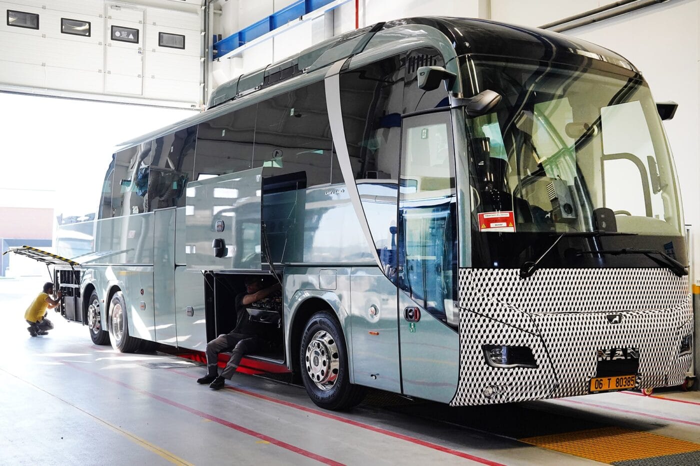 man lions coach 14e elektrobus electric bus 2025 03 min man lions coach 14e elektrobus electric bus 2025 03 min