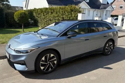 Volkswagen id7 tourer min