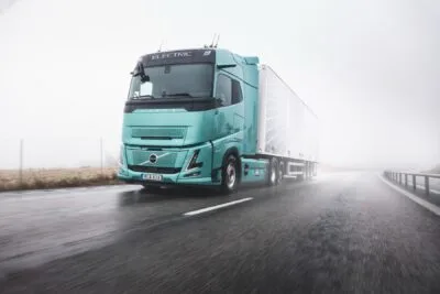 Volvo trucks fh aero electric