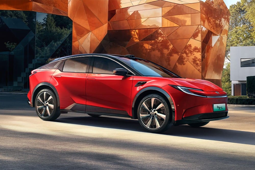 Toyota-f-hrt-elektrisches-SUV-Coup-bZ5-in-China-ein