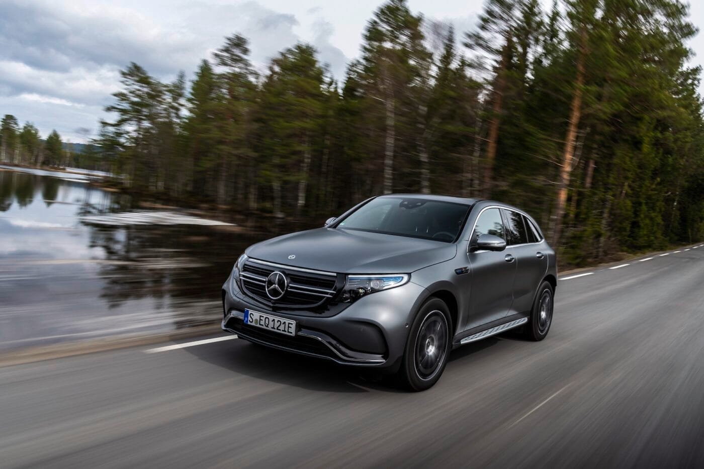 Mercedes benz eqc
