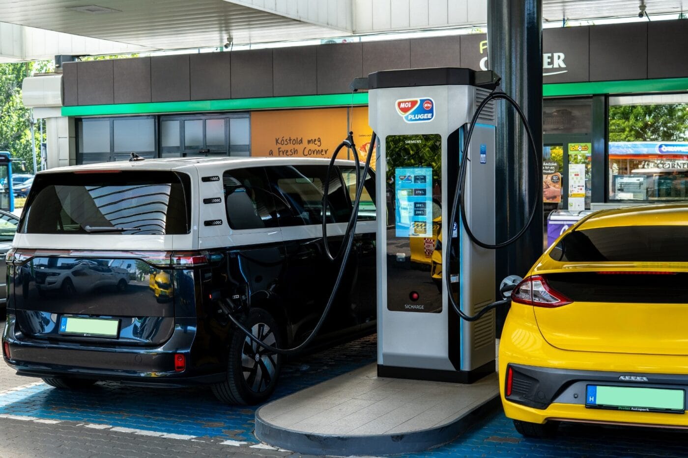 Mol plugee ladestation charging station ungarn hungary min