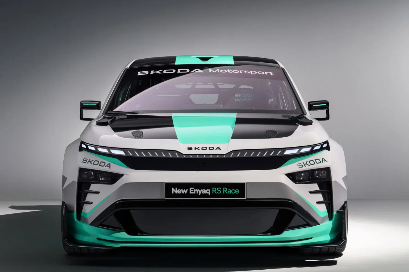 skoda enyaq rs race 2025 5