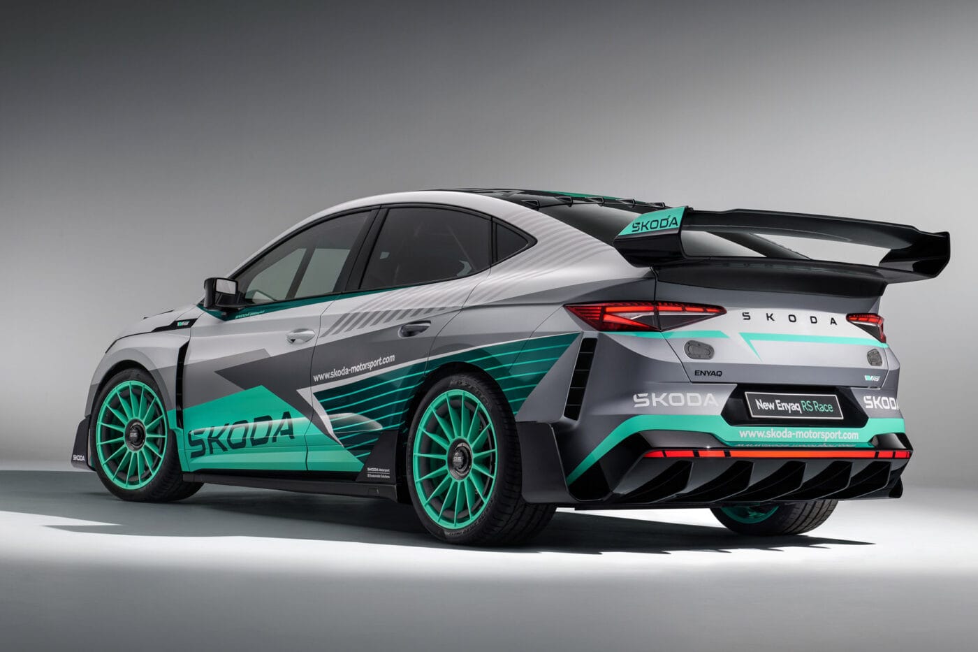 skoda enyaq rs race 2025 6
