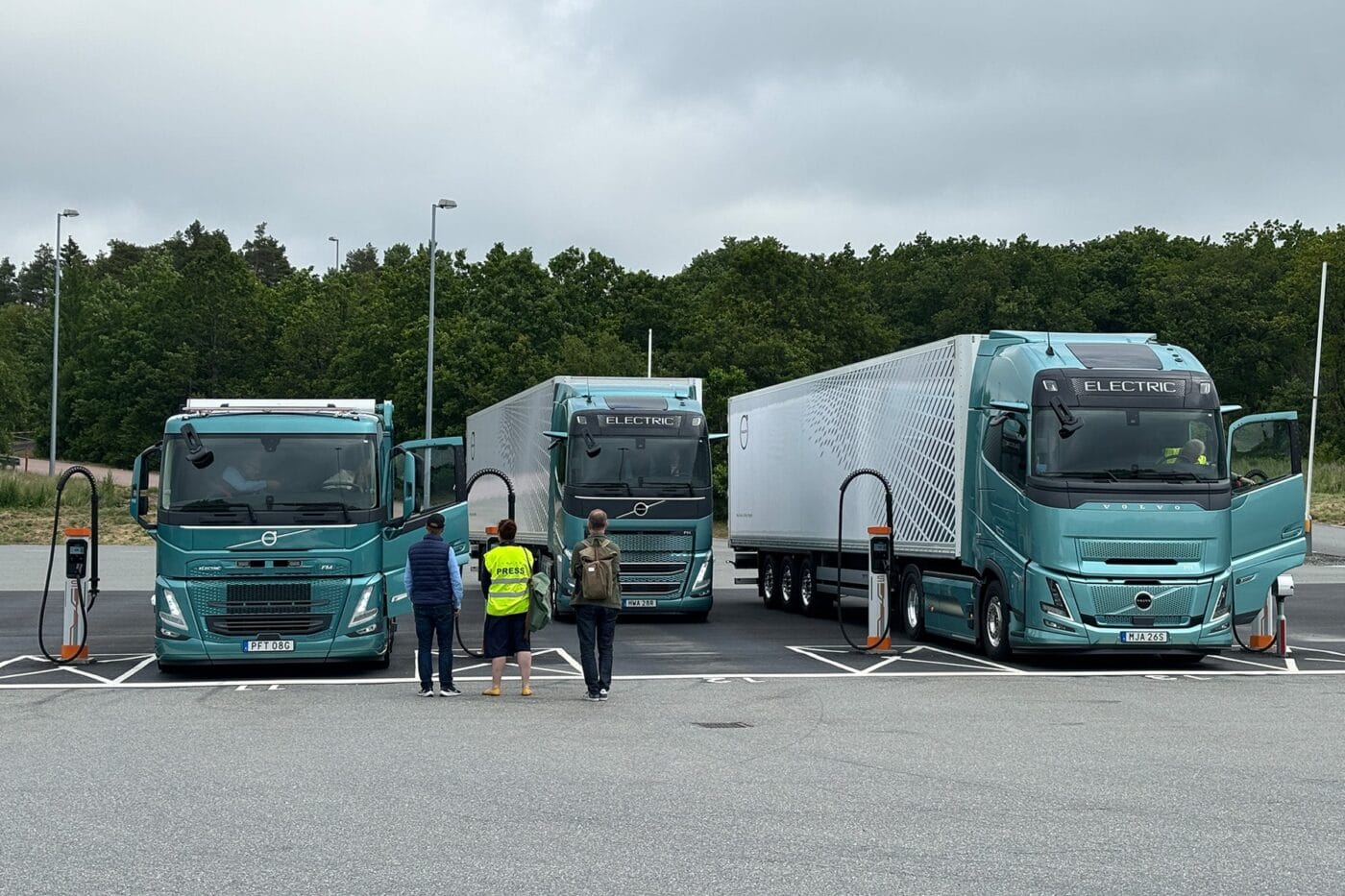volvo trucks e lkw electric truck kempower ladestation charging station schweden sweden 2025 01 min
