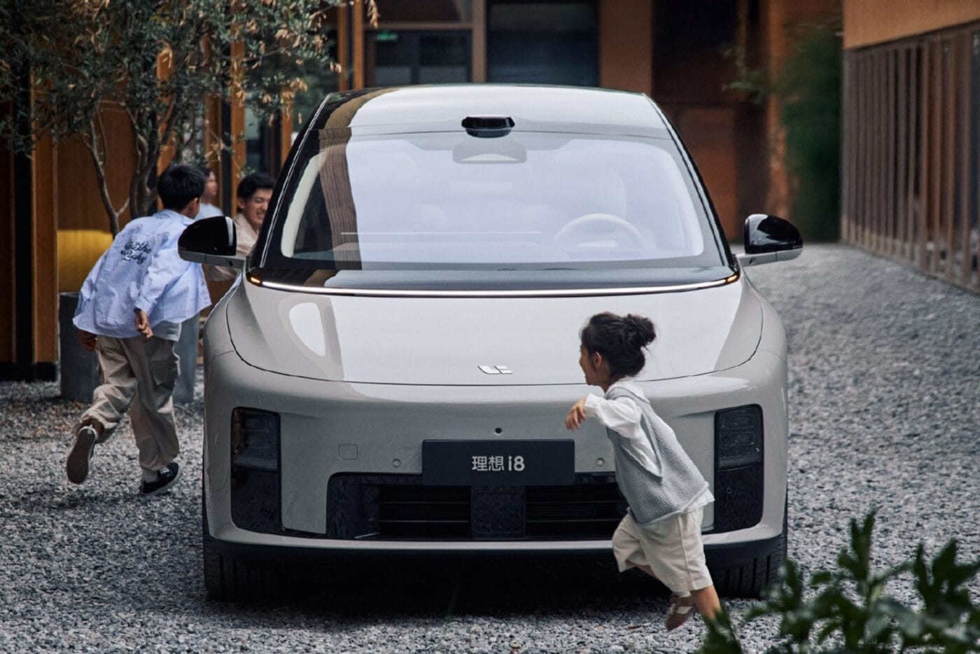 li auto li i8 2025 03