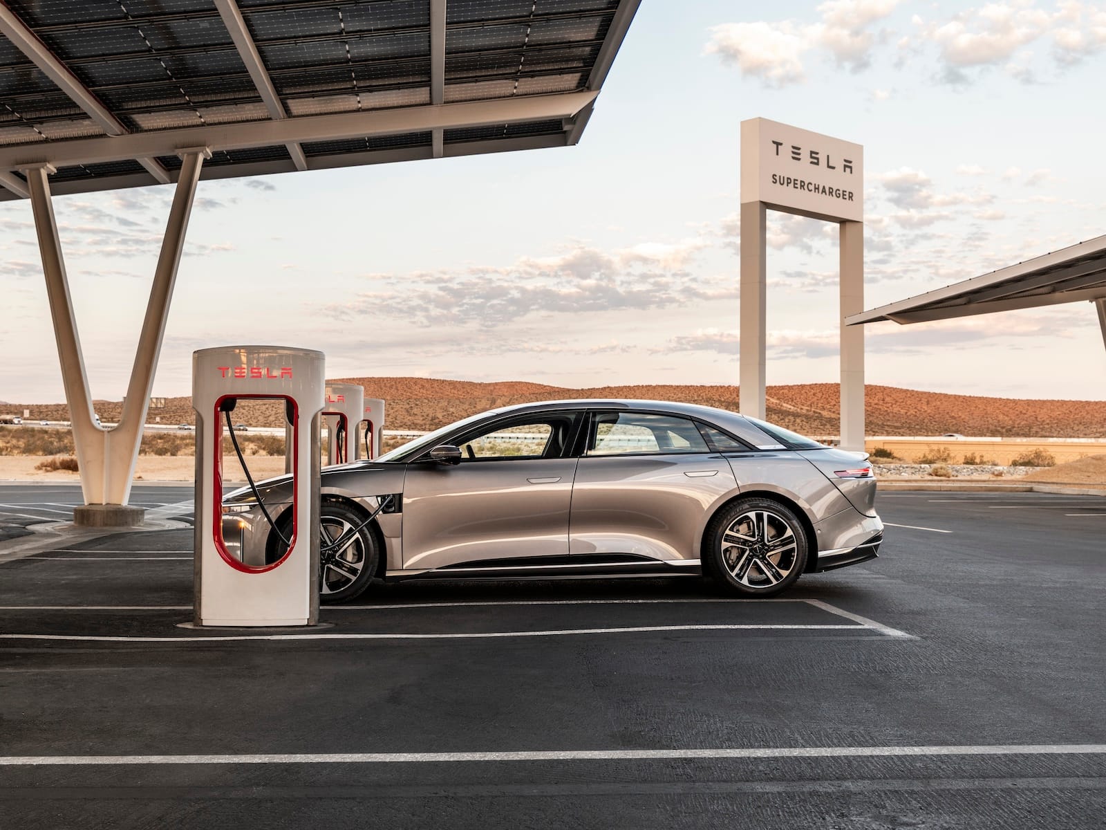 Lucid-Air-Kleine-Updates-beim-Modelljahr-2026-und-Supercharger-Zugang