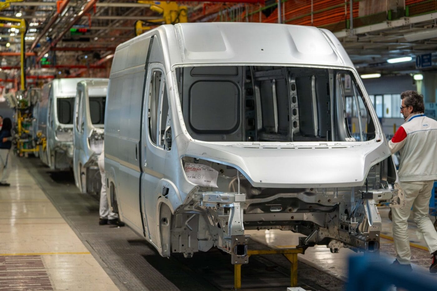 stellantis fiat ducato produktion production atessa italien italy 2025 01 min