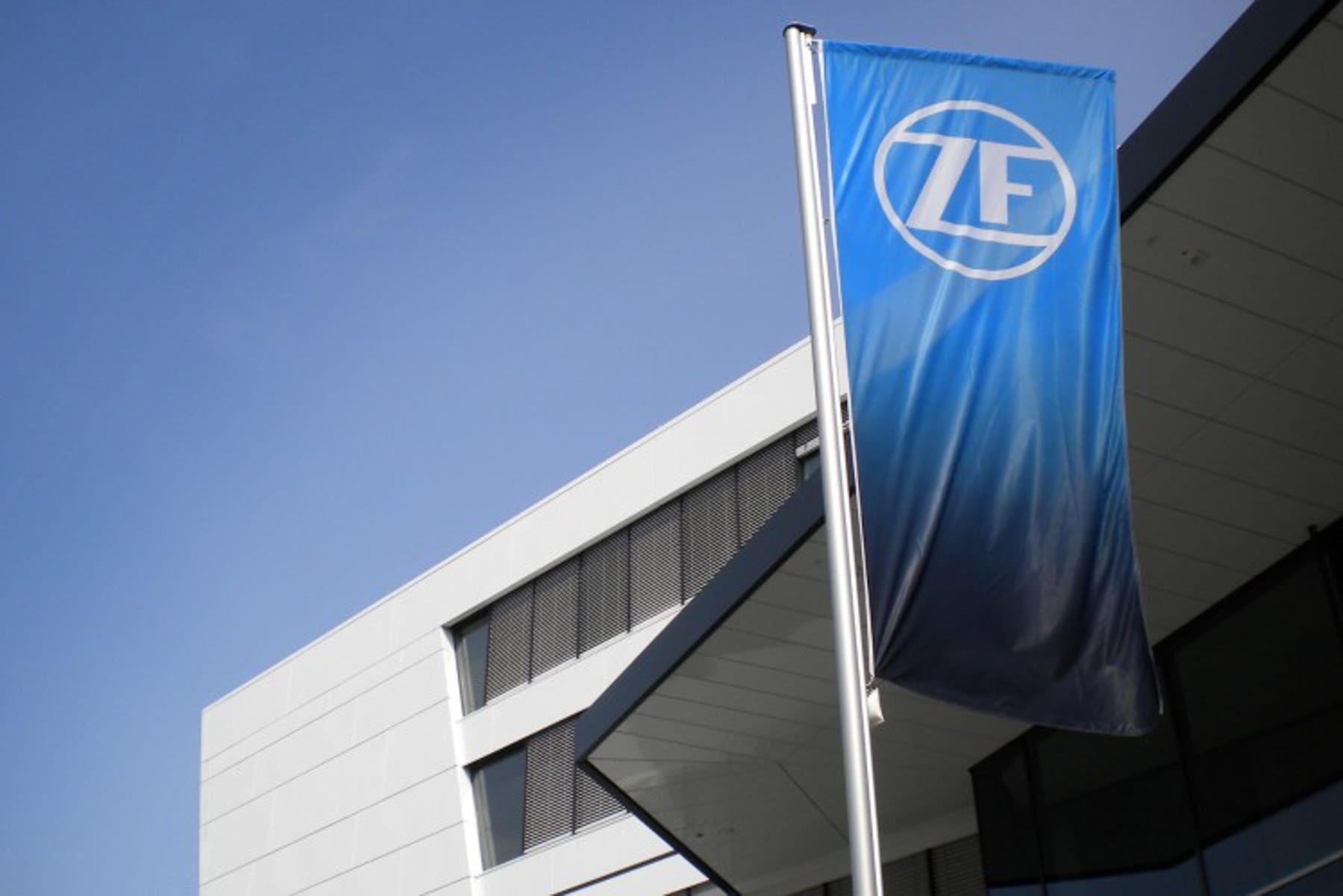 ZF-Fahrplan-zur-Restrukturierung-der-Antriebstechnik-Sparte-steht