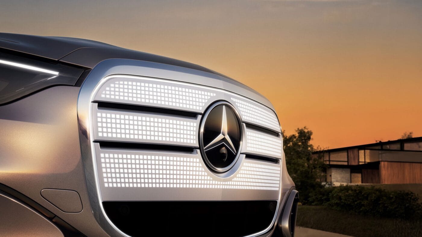 Mercedes glc eq teaser