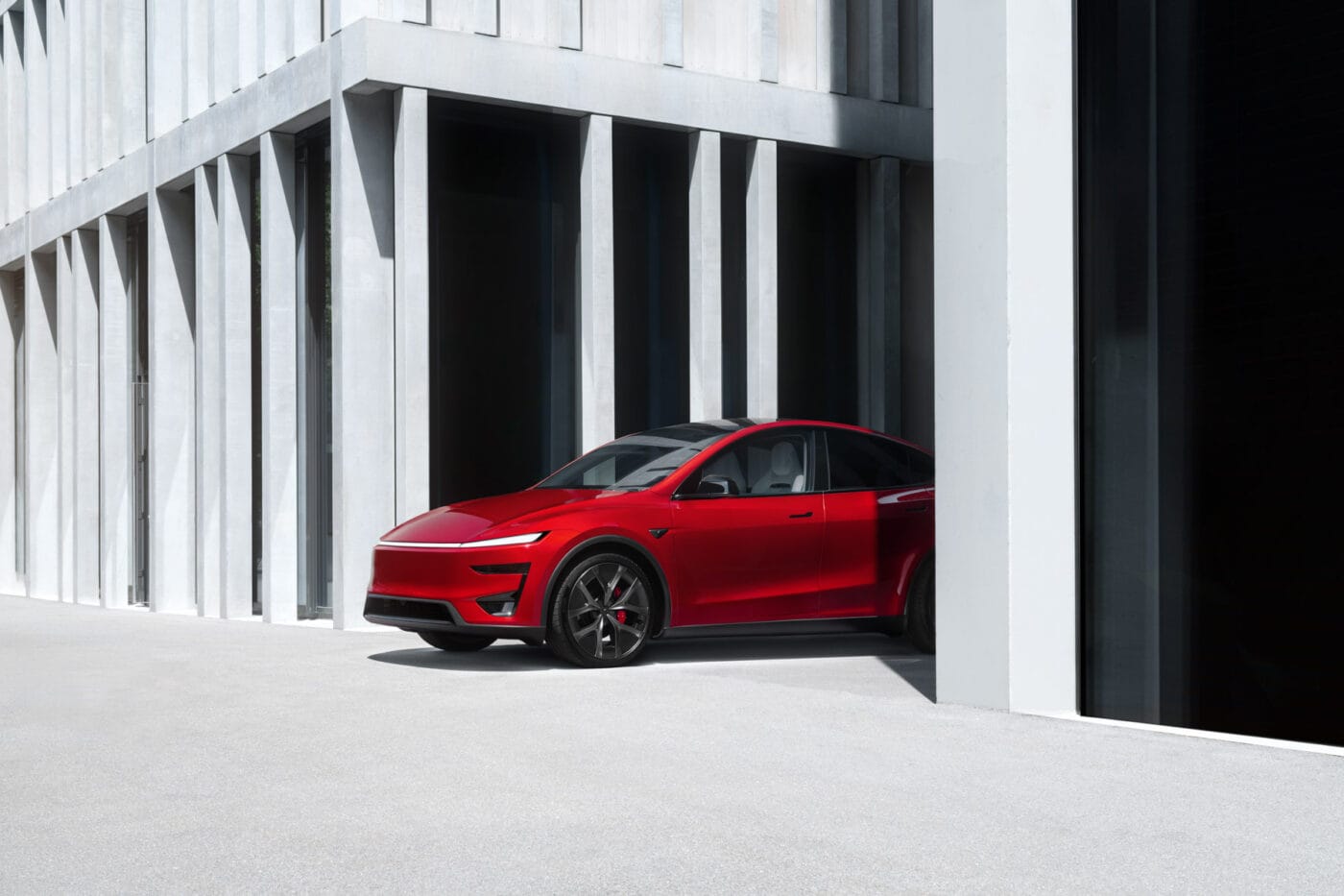 tesla model y performance juniper 2025 09