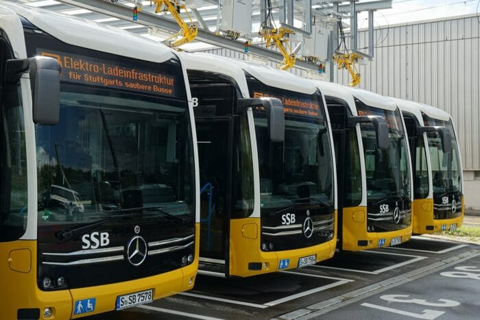 Daimler buses mercedes benz ecitaro ssb stuttgart elektrobus electric bus ladestation charging station min