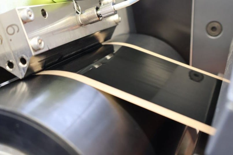 Brennstoffzelle-Fraunhofer-ISE-feilt-an-skalierbarer-MEA-Produktion