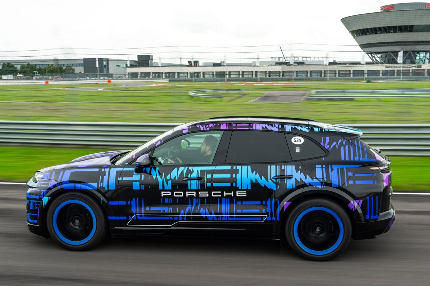 Porsche cayenne tech workshop fahrwerk suspension