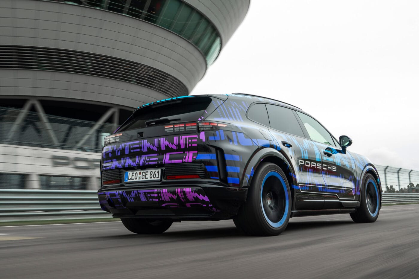 Porsche cayenne tech workshop fahrwerk suspension