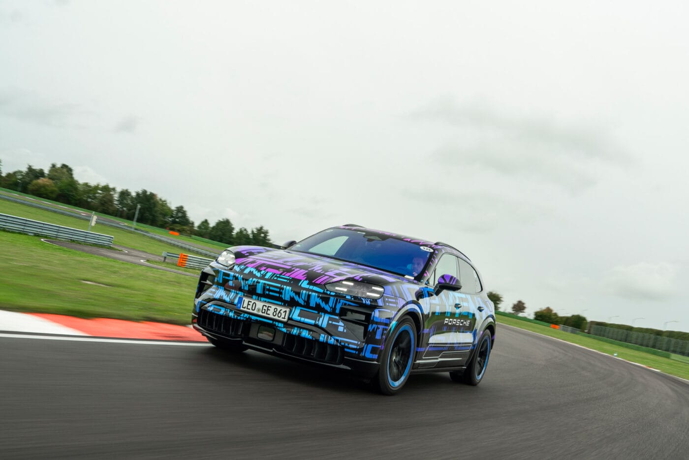 Porsche cayenne tech workshop fahrwerk suspension