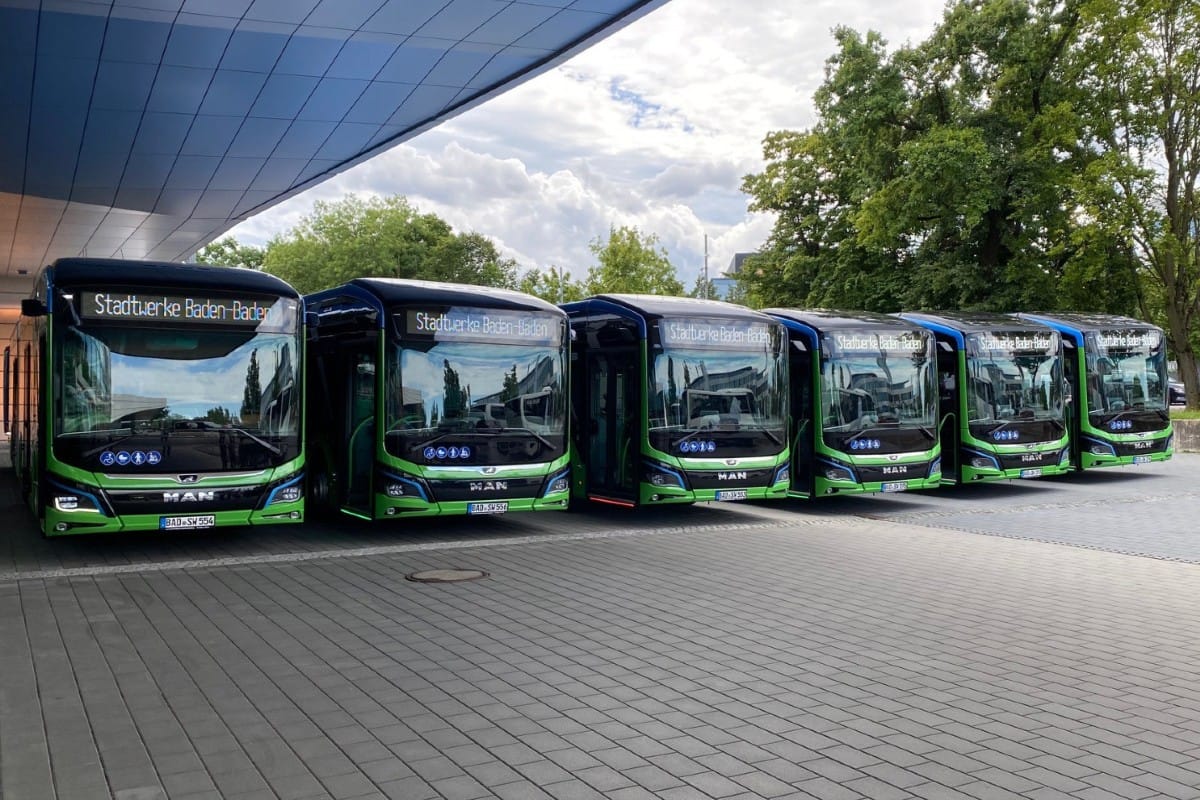 Stadtwerke-Baden-Baden-schicken-15-E-Busse-von-MAN-in-den-Dienst