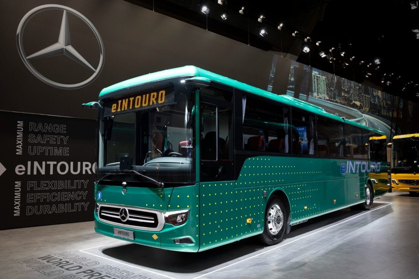 Daimler buses mercedes benz eintouro elektrobus electric bus min