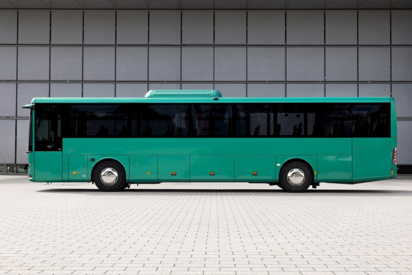 Daimler buses mercedes benz eintouro elektrobus electric bus min