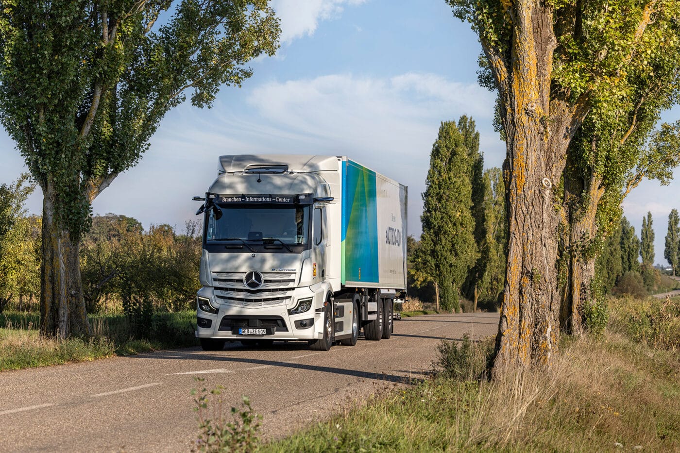 Daimler truck mercedes benz eactros e lkw electric truck