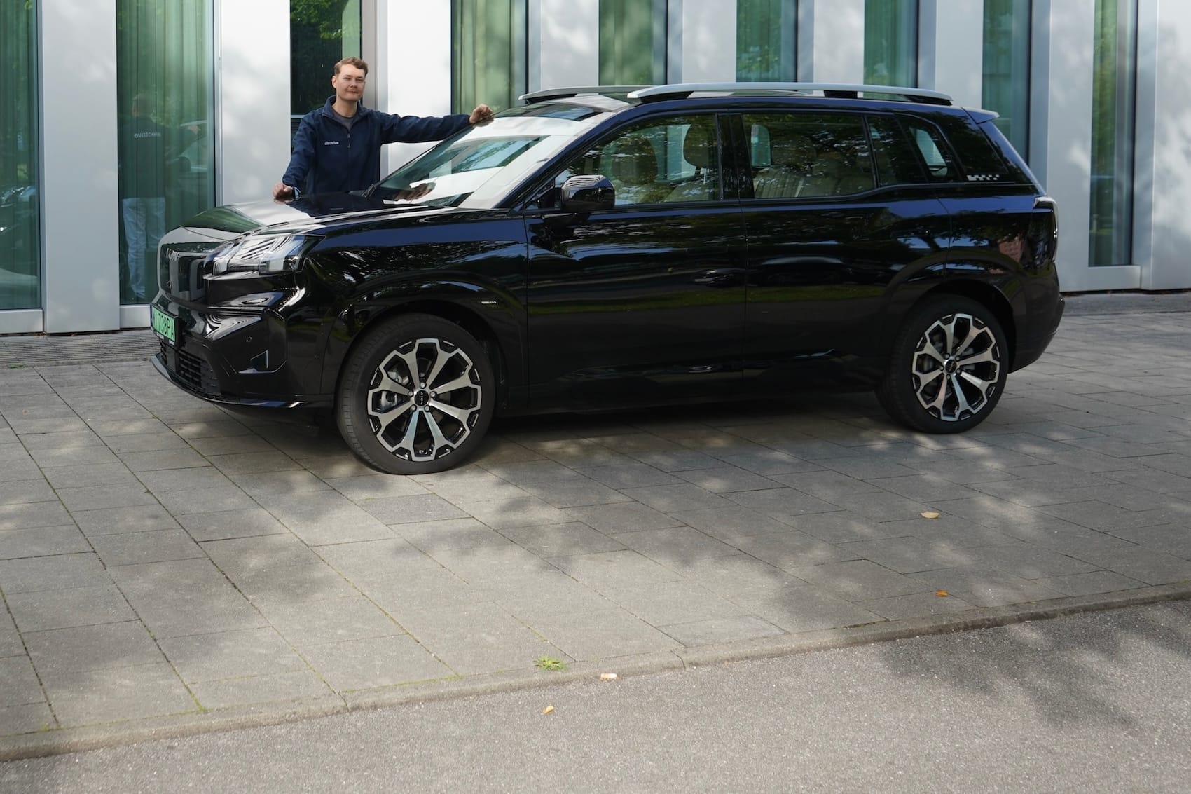 Aion-V-im-Fahrbericht-ppig-ausgestattetes-Spar-SUV-aus-China