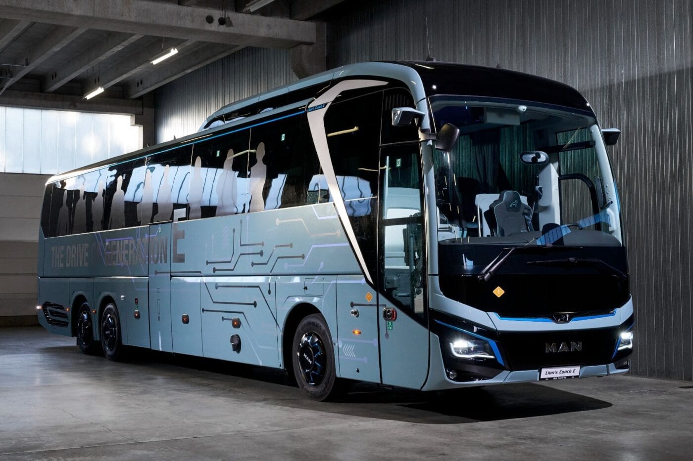 Man lions coach e elektrobus electric bus min
