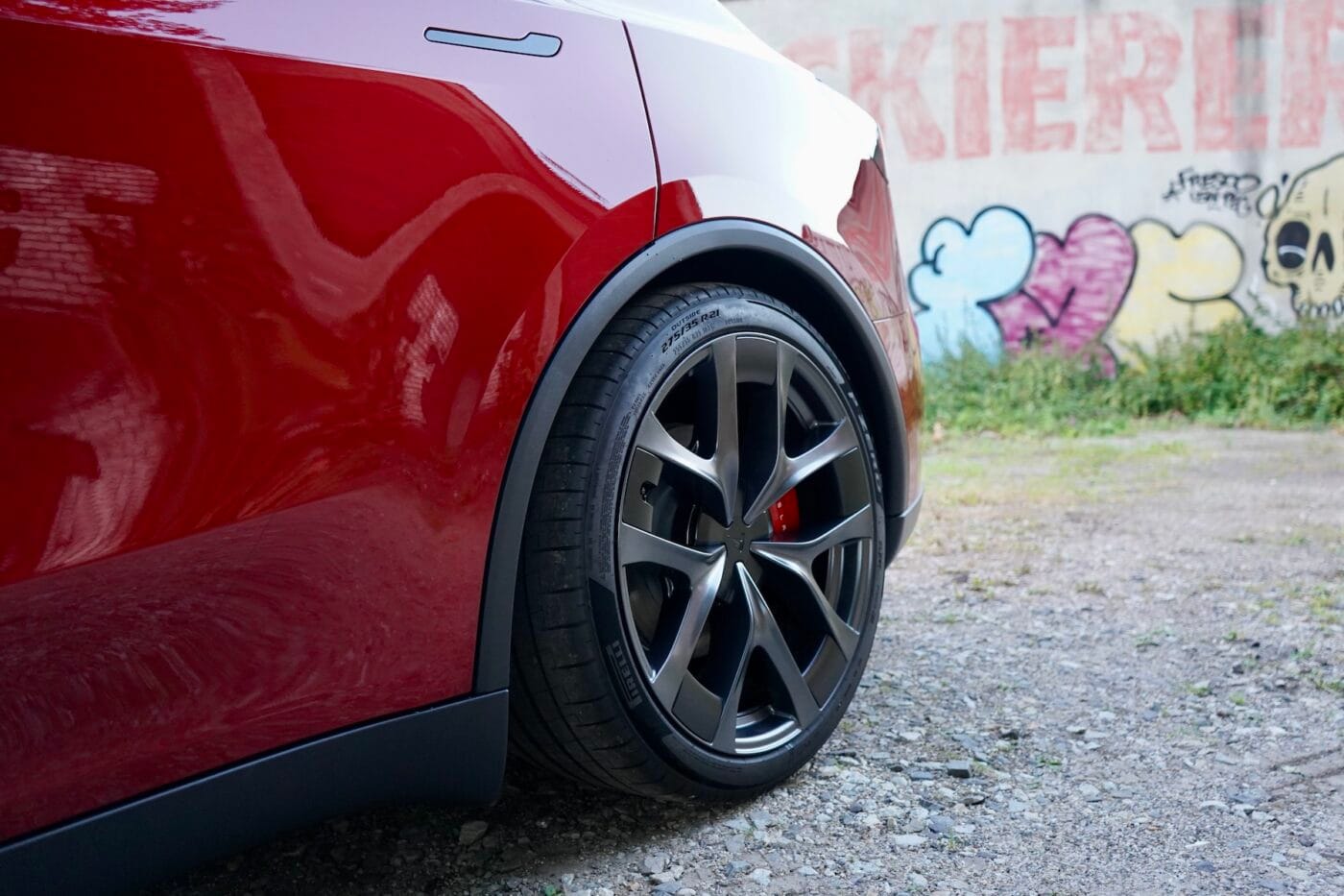 Tesla model y performance