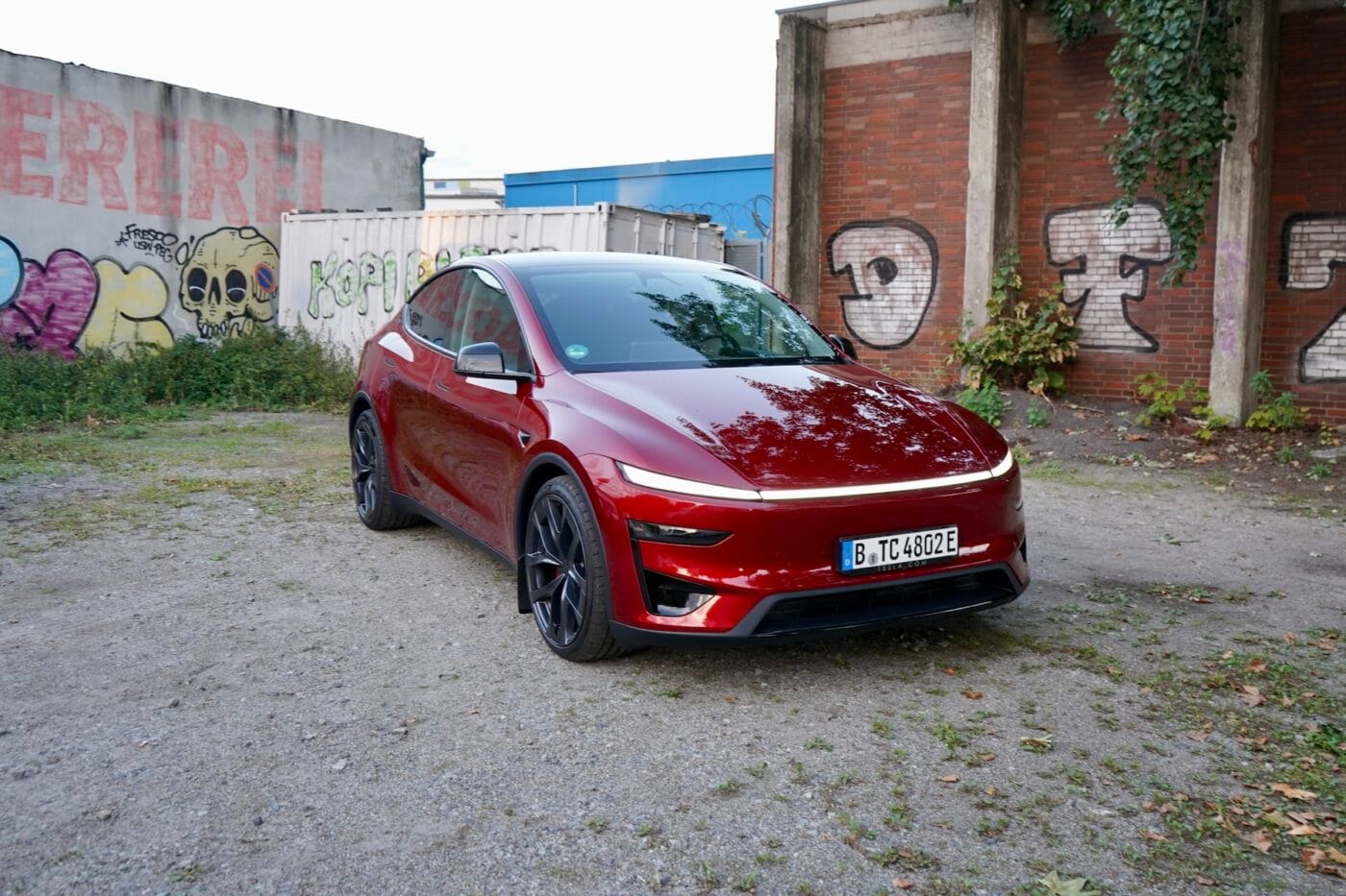Tesla model y performance