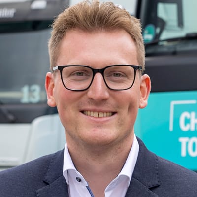 Tobias jung daimler truck interview 400x400px