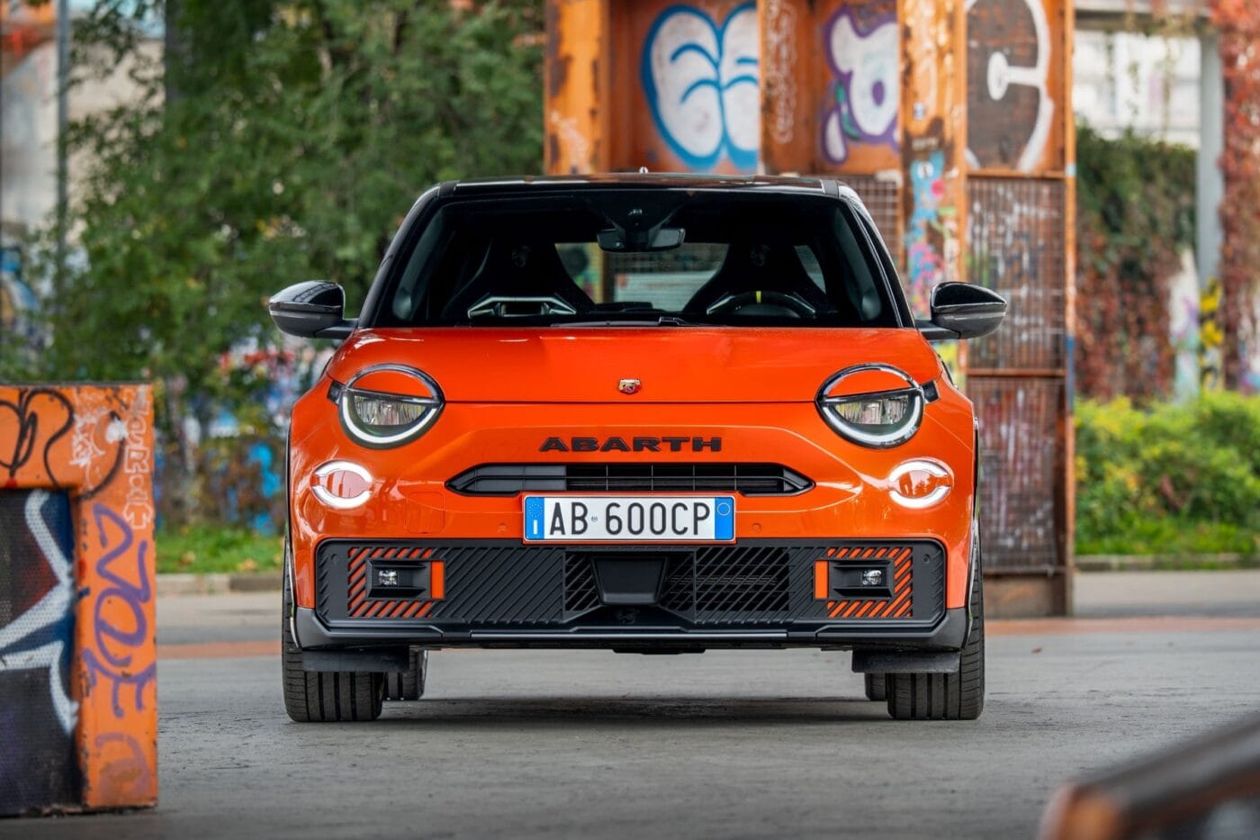 Abarth 600e competizione min