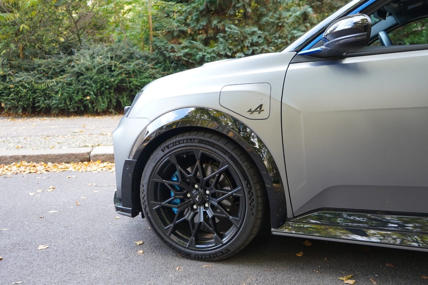 Alpine a fahrbericht cropped