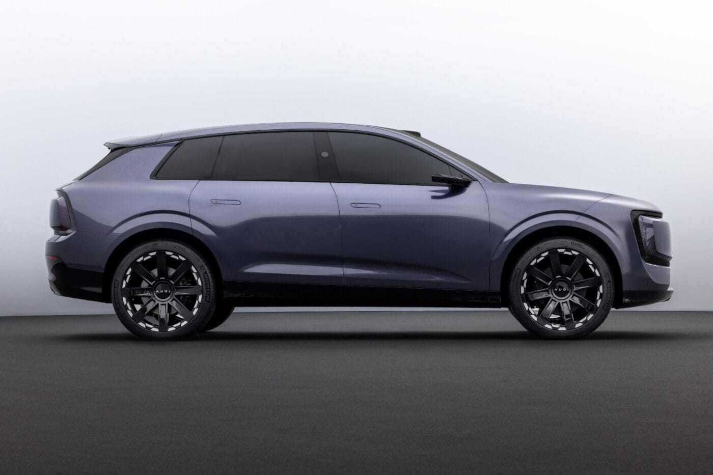 Audi e suv cropped