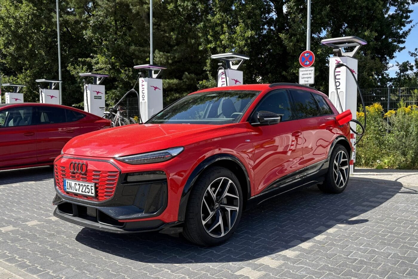 Audi q6 e tron fahrbericht daniel boennighausen ionity ladestation charging station min