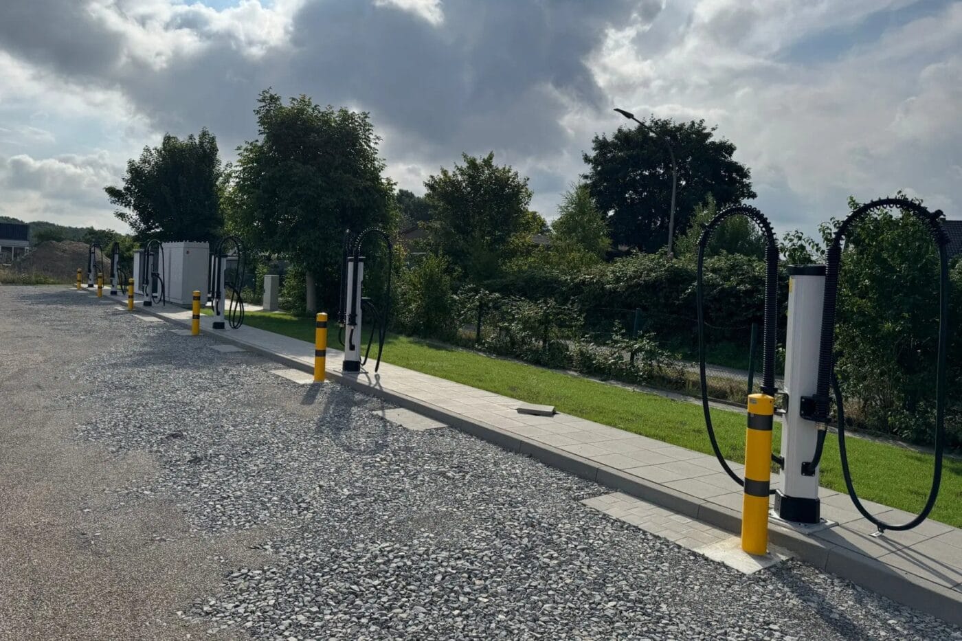 Elektrobus electric bus kvg lippe kempower ladestation charging station min