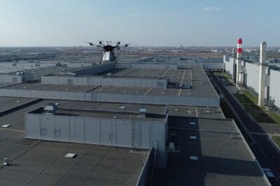 Mercedes benz werk kecskemet ungarn cropped